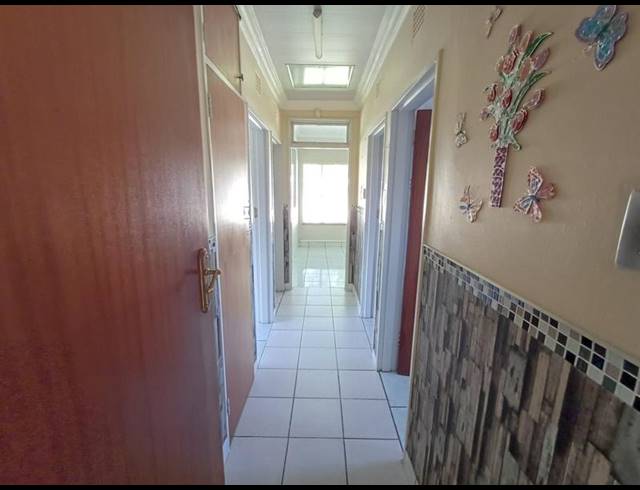 3 BEDROOM HOUSE FOR SALE IN VANDERBIJLPARK CE 4